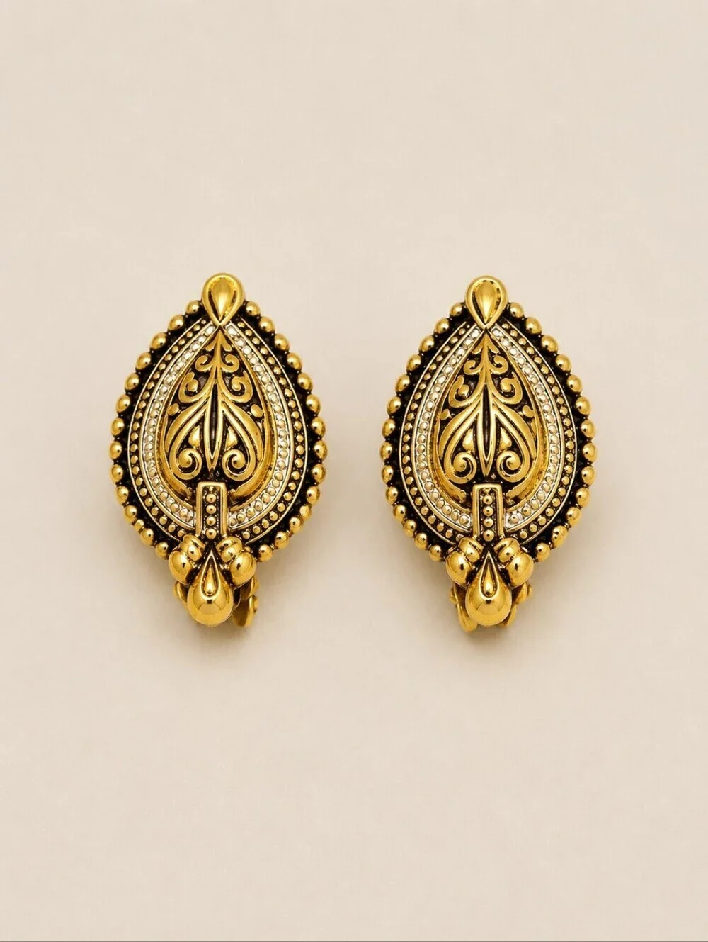 Vtg Estate Dainty Damascene Gothic Tear Drop Clip-on Punk Earrings